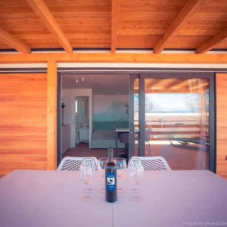 Mobilheim Maja 펜션 *