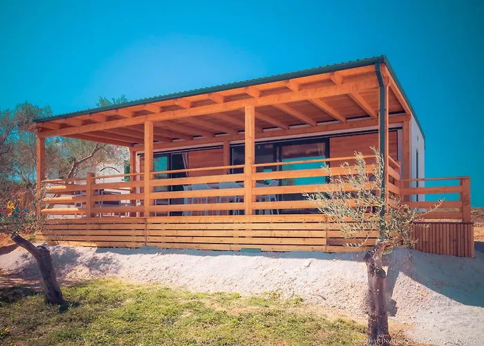 Mobilheim Maja בית נופש *