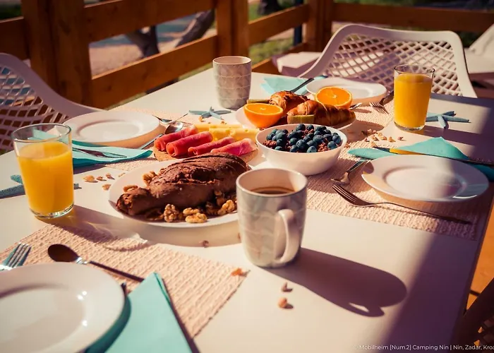 בית נופש Mobilheim Maja נין