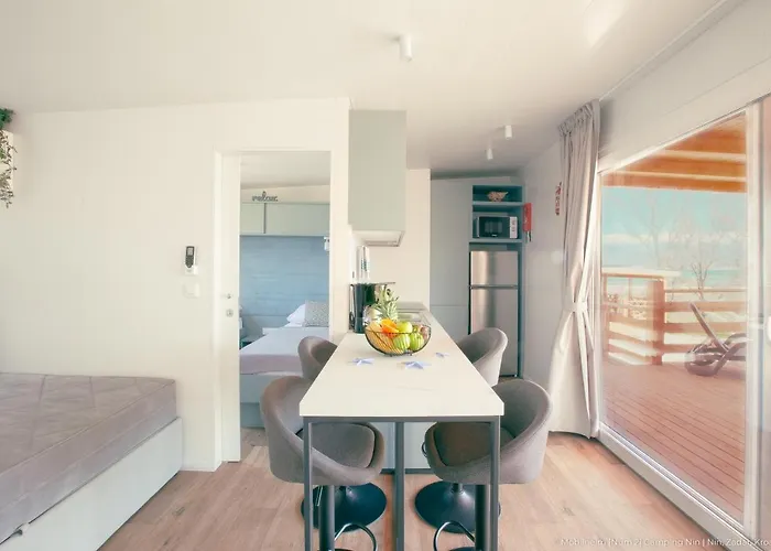 Mobilheim Maja נין